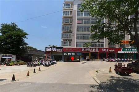 科信小区2室1厅1卫107㎡带车位，附房